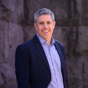 Eric Schnure's headshot