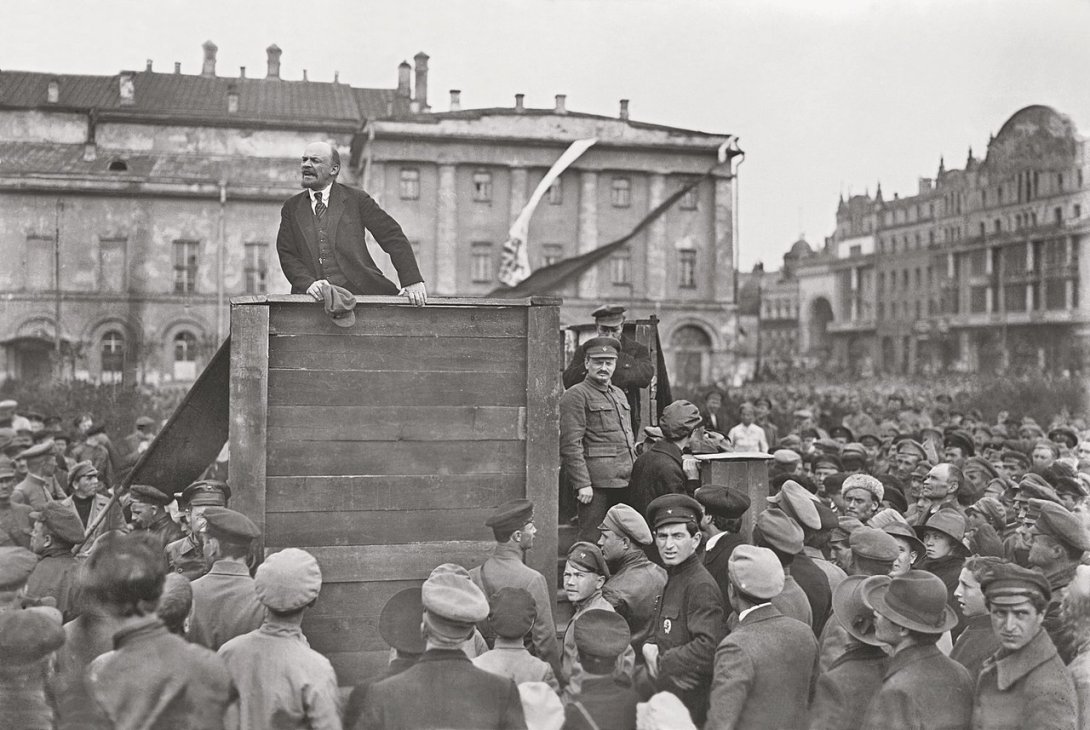 Lenin speech in 1920, including Trotsky